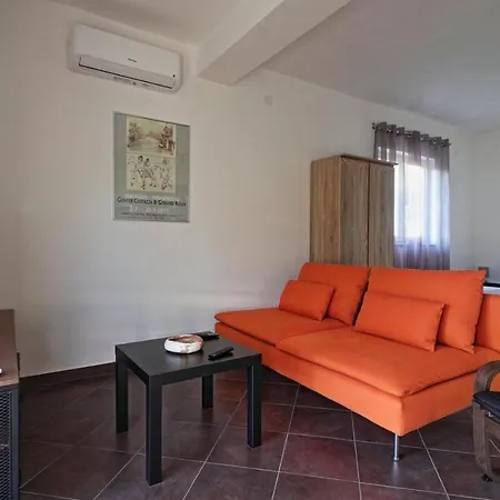 Apartman Studio Pesja Omisalj Exterior photo